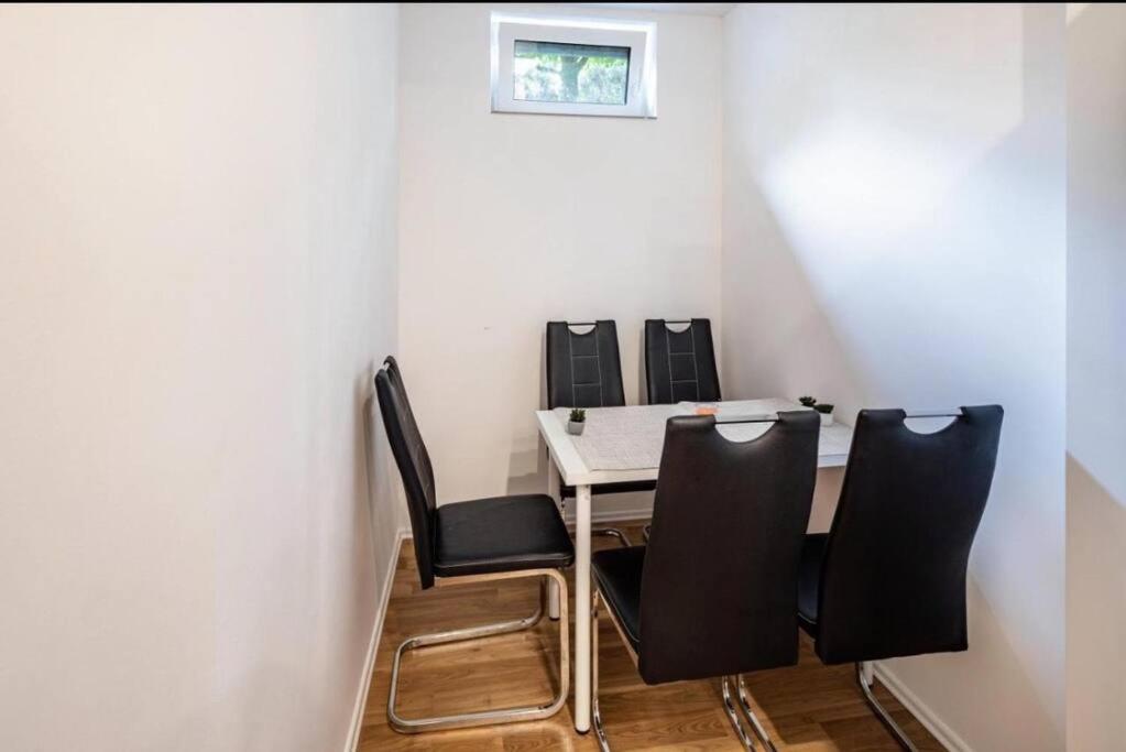 Cityloft Kassel 1 - Zentrale Unterkunft Fuer Gruppen Bis 7 Personen - Parkplatz - Netflix Экстерьер фото